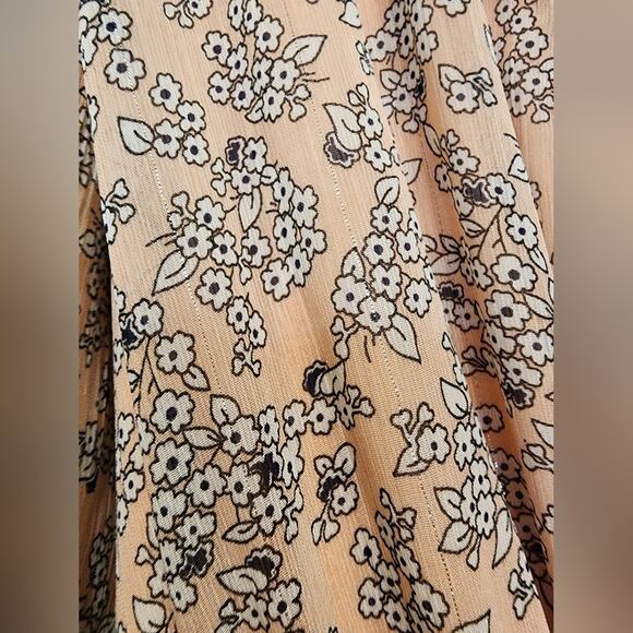 Lulus XL Pink Metallic Floral Smocked Waist Tiered Mini Dress EUC - Picture 4 of 5